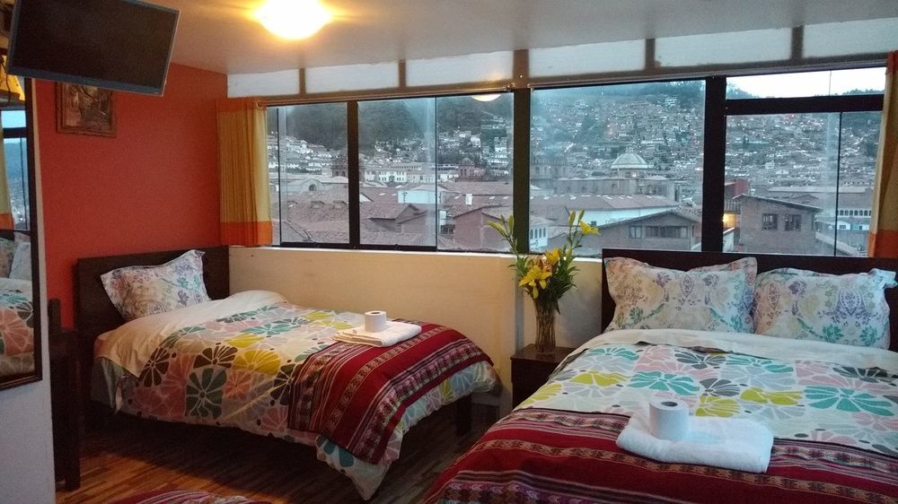 Hospedaje Qori Punku Cusco Exterior foto